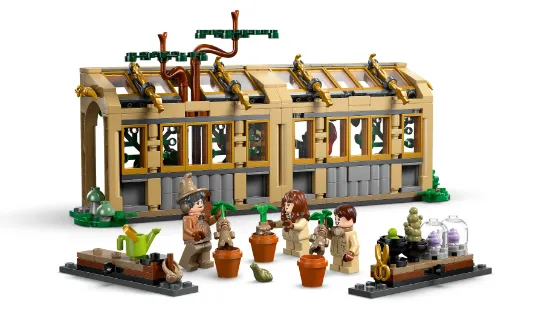 Picture of LEGO Harry Potter 76445 Hogwarts™ Castle: Herbology Class