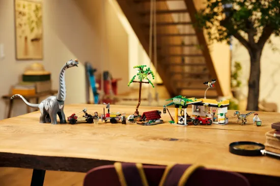 Picture of LEGO Jurassic World 76973 Raptor & Titanosaurus Tracking Mission