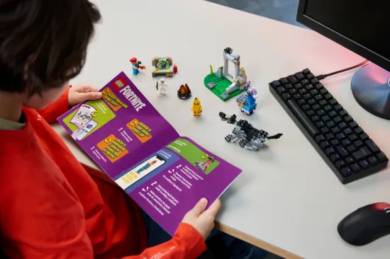 Picture of LEGO Fortnite 77075 Peely & Sparkplug’s Camp