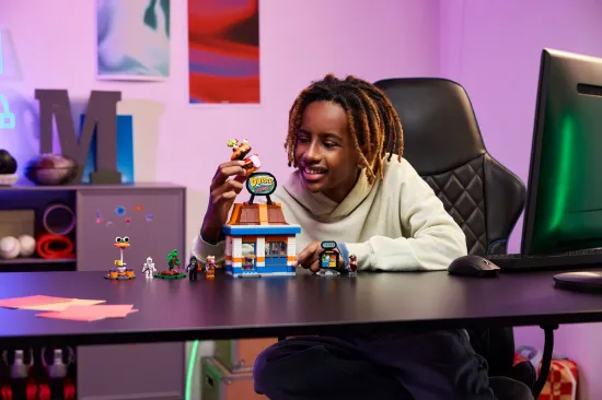 Picture of LEGO Fortnite 77076 Durrr Burger Restaurant