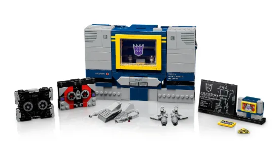 Picture of LEGO Icons 10358 Transformers: Soundwave