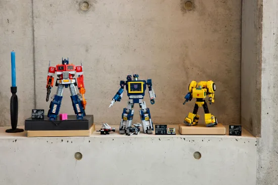 Picture of LEGO Icons 10358 Transformers: Soundwave