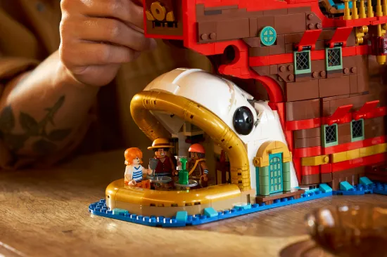 Picture of LEGO ONE PIECE 75640 The Baratie Floating Restaurant