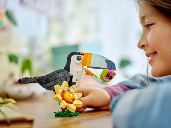 Picture of LEGO Creator 31173 Wild Animals: Tropical Toucan