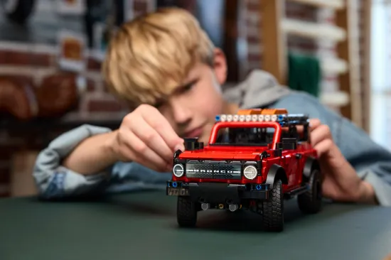 Picture of LEGO Technic 42213 Ford Bronco® SUV