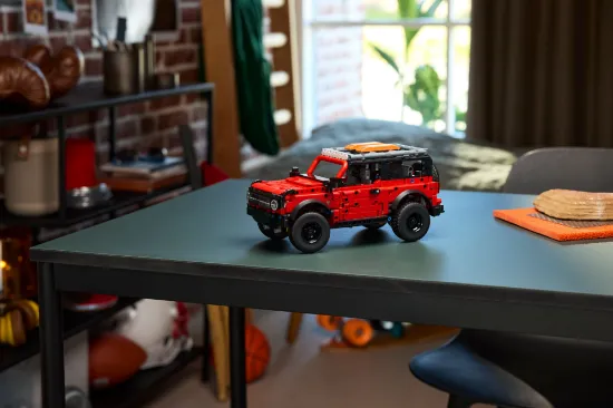 Picture of LEGO Technic 42213 Ford Bronco® SUV