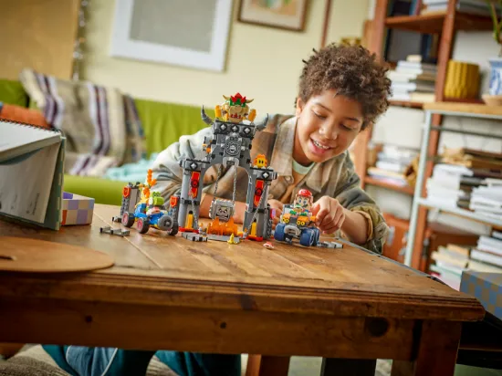 Picture of LEGO Super Mario 72039: Mario Kart – Bowser's Castle