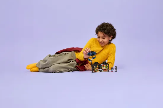 Picture of LEGO Wednesday 76784 Black Dahlia Flower