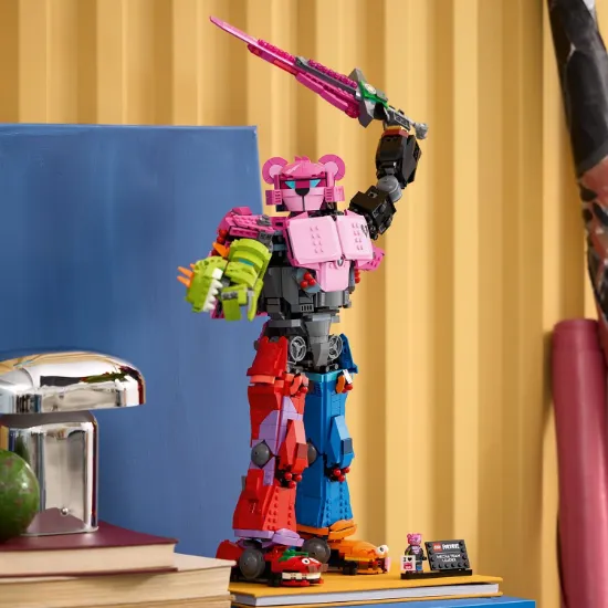 Picture of LEGO Fortnite 77078 Mecha Team Leader