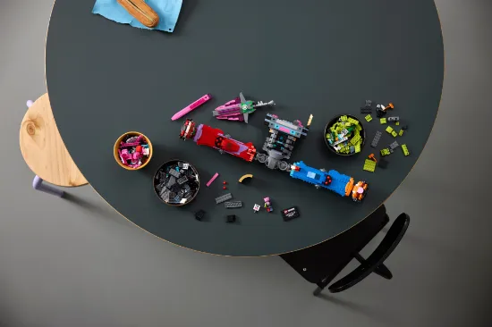 Picture of LEGO Fortnite 77078 Mecha Team Leader