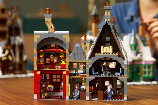 Picture of LEGO Harry Potter76457  Hogsmeade™ Village – Collectors' Edition