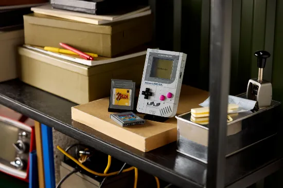 playing LEGO Super Mario 72046 Game Boy