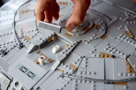 Picture of LEGO Icons 10356 Star Trek: U.S.S. Enterprise NCC-1701-D