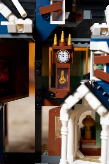 Picture of LEGO Icons 11370 Stranger Things: The Creel House