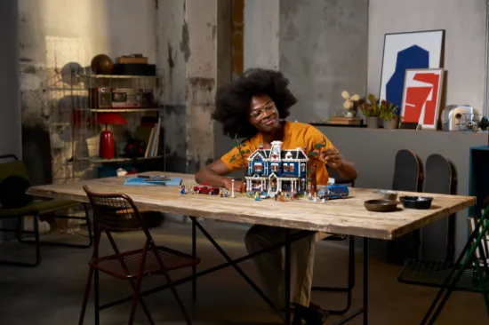 Picture of LEGO Icons 11370 Stranger Things: The Creel House