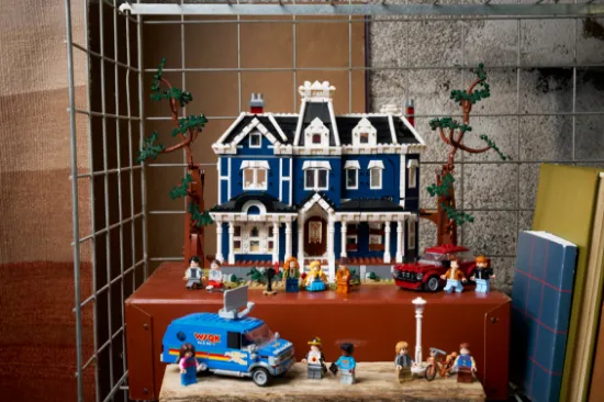 Picture of LEGO Icons 11370 Stranger Things: The Creel House