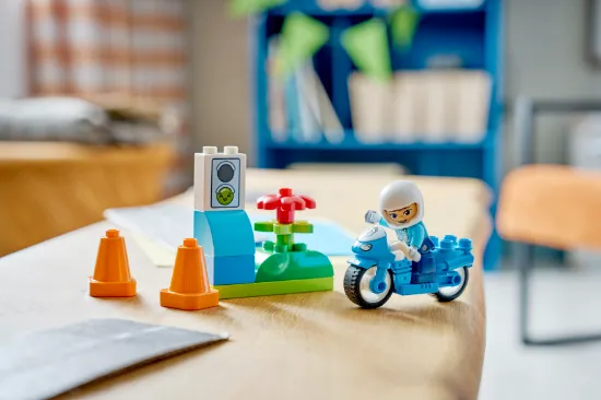 Picture of LEGO DUPLO 10471 Town Blue Police Motorcycle