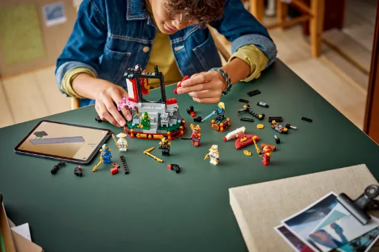 Picture of LEGO NINJAGO 71866 Ninja Character Display 15th Anniversary