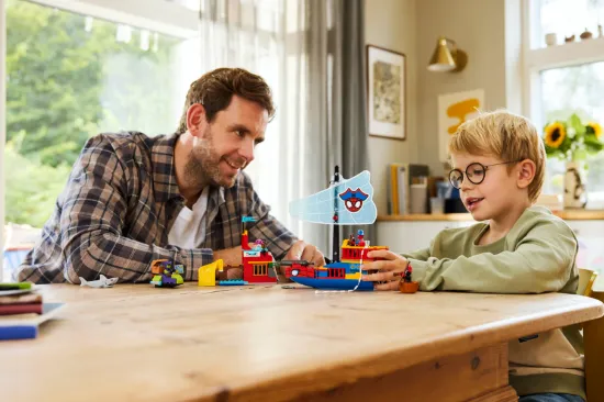 Picture of LEGO Marvel 11208 Spidey And His Amazing Friends Team Spidey Pirate Ship