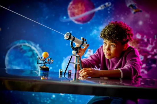 Picture of LEGO Creator 31378 Space Exploration Telescope