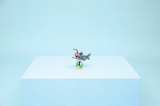 Picture of LEGO Creator 31381 Fierce Shark with a Treasure Chest