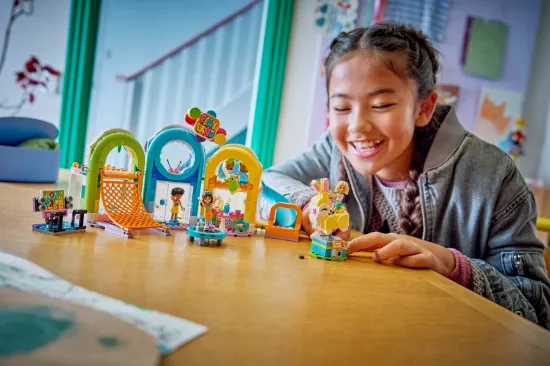 Picture of LEGO Friends 42686 Fun Indoor Playground