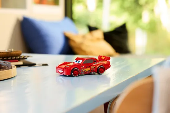 Picture of LEGO Speed Champions 77255  Lightning McQueen