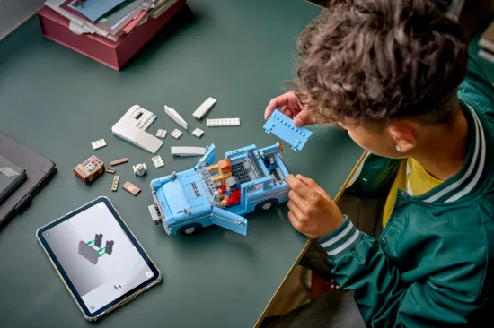 Picture of LEGO Harry Potter 76470 Enchanted Flying Ford Anglia™