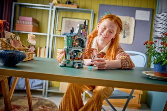 Picture of LEGO Harry Potter 76467 Luna Lovegood’s House