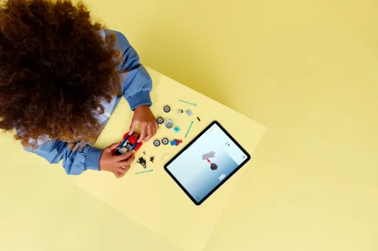 Picture of LEGO MARVEL 76336 Spider-Man Car vs. Venomized Wolverine