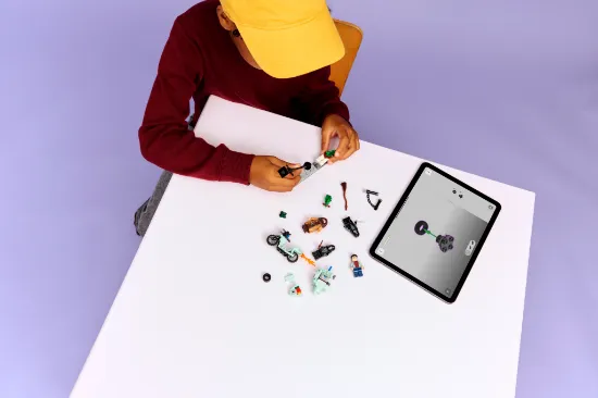 Picture of LEGO Harry Potter 76459 Hagrid™ & Harry’s Privet Drive Escape