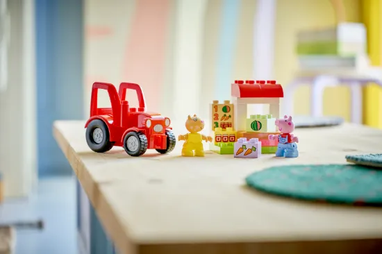 Picture of LEGO DUPLO Peppa Pig 10468 Tractor and Market