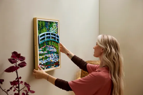 Picture of LEGO Art 31220 Claude Monet – Bridge over a Pond of Water Lilies