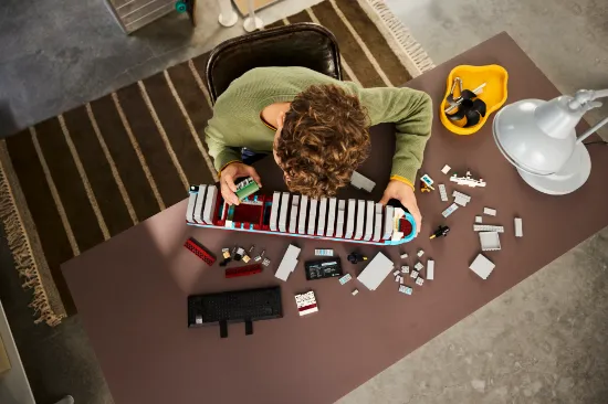 Picture of LEGO 40955 Maersk Dual-Fuel Container Vessel