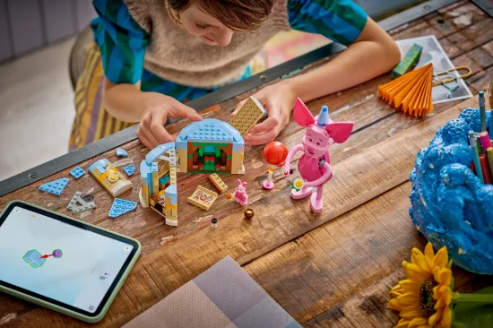 Picture of LEGO Disney 43305 Piglet’s Birthday Fun