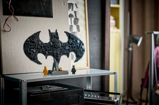 Picture of LEGO Super Heroes DC 76330 Batman Logo