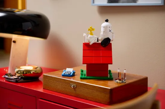 Picture of LEGO Ideas 21368 Peanuts: Snoopy’s Doghouse