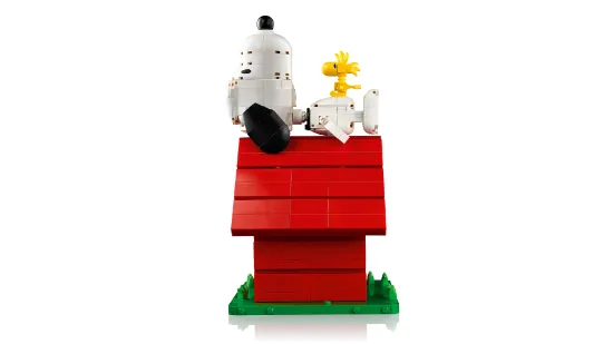 Picture of LEGO Ideas 21368 Peanuts: Snoopy’s Doghouse