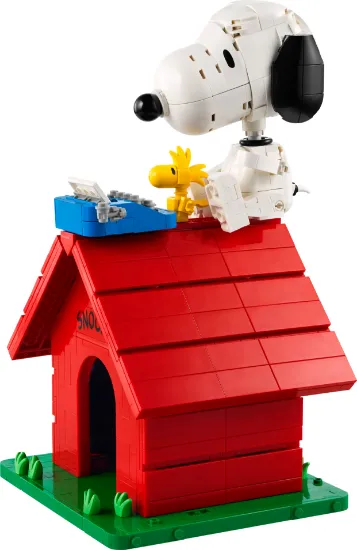 Picture of LEGO Ideas 21368 Peanuts: Snoopy’s Doghouse