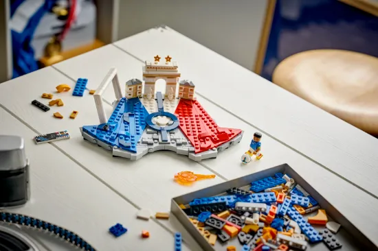 Picture of LEGO Editions 43013 Kylian Mbappé – Soccer Highlights