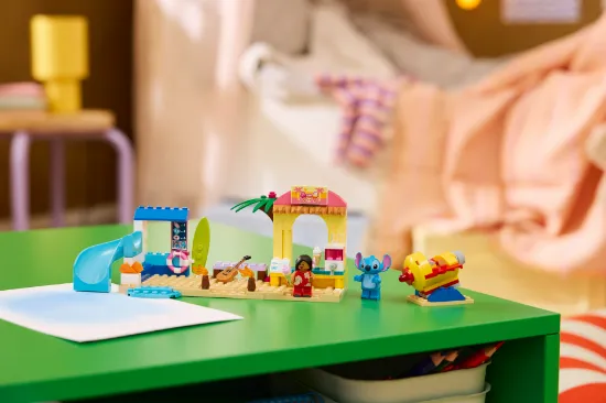Picture of LEGO Disney 43280 Beach Fun with Lilo & Stitch