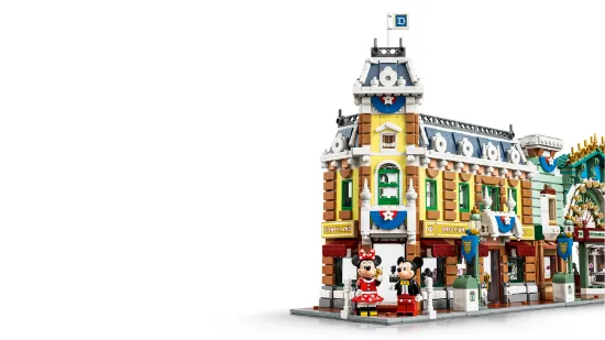 Picture of LEGO Disney 43302 Main Street, U.S.A.