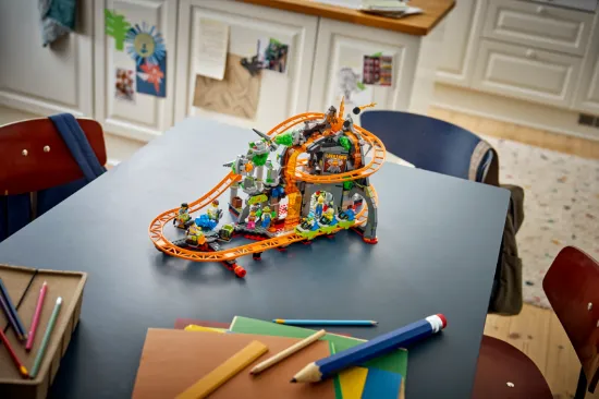 Picture of LEGO City 60501 Lava Land Roller Coaster Park
