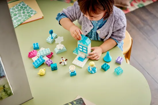 Picture of LEGO DUPLO 10462 Disney Frozen Creative Box with Elsa and Olaf