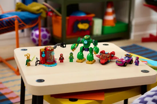 Picture of LEGO Marvel 11211 Iron Man and His Awesome Friends Loki vs. Team Iron Man