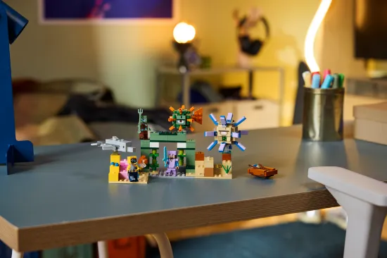 Picture of LEGO Minecraft 21598 Underwater Adventure