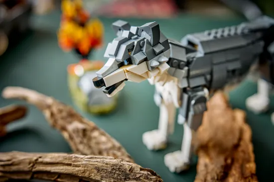 Picture of LEGO Creator 31393 Forest Animals: Gray Wolf
