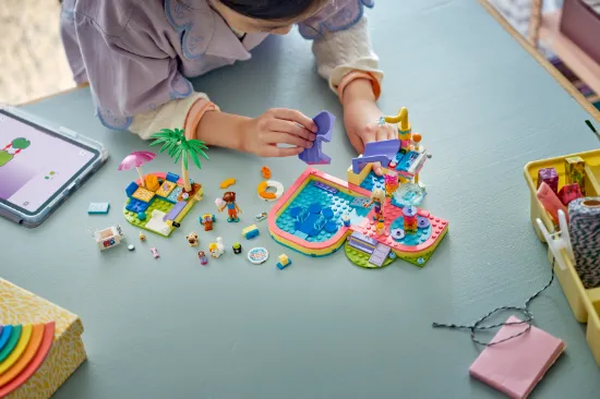 Picture of LEGO Friends 42676 Fun Water Park Day
