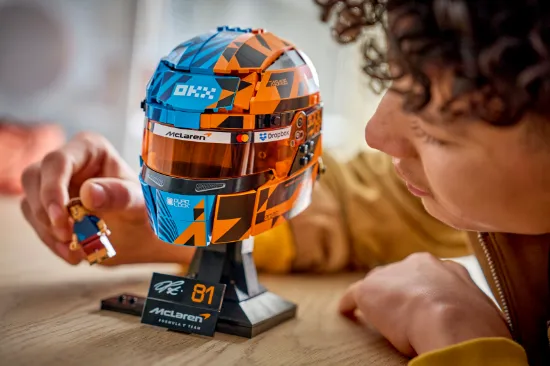 Picture of LEGO Editions 43017 McLaren Mastercard F1® Team Oscar Piastri Helmet
