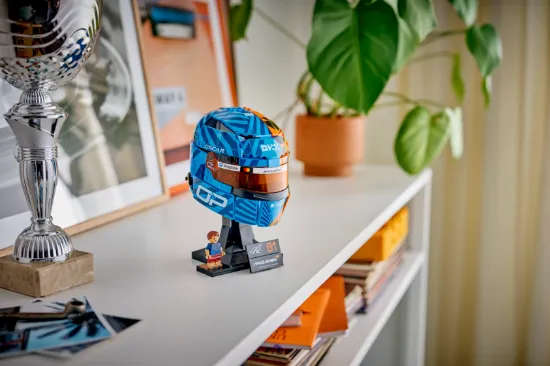 Picture of LEGO Editions 43017 McLaren Mastercard F1® Team Oscar Piastri Helmet
